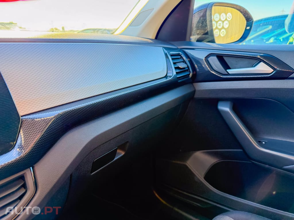 Volkswagen T-Cross 1.0 TSI Urban DSG