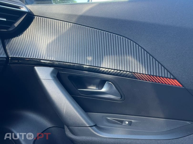 Peugeot 2008 1.2 PureTech Active