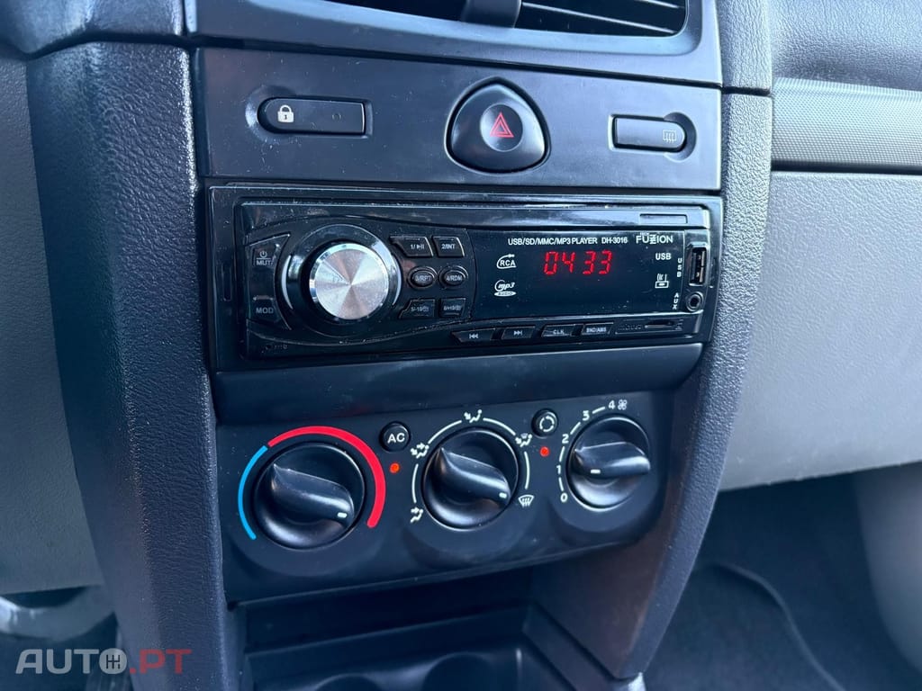 Renault Clio 1.2 16V Expression