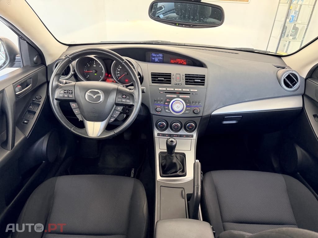 Mazda 3 MZ-CD 1.6 Exclusive Plus — fotografia 2