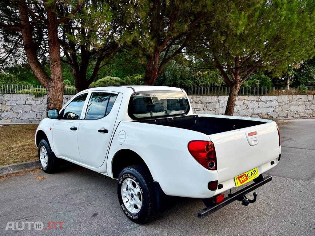 Mitsubishi L200 DI-D  4x4