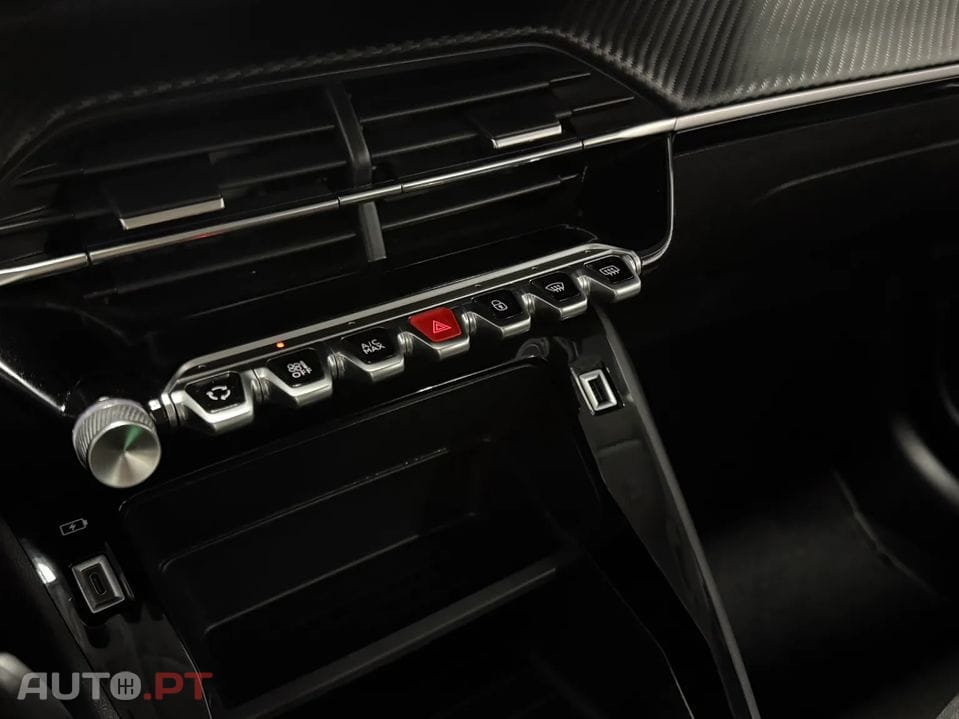 Peugeot 208 PureTech 100 EAT8 Active Pack