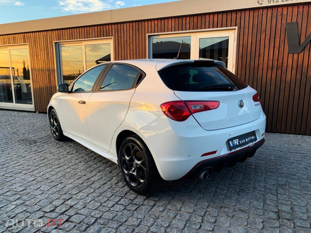 Alfa Romeo Giulietta 1.6 JTDm Super