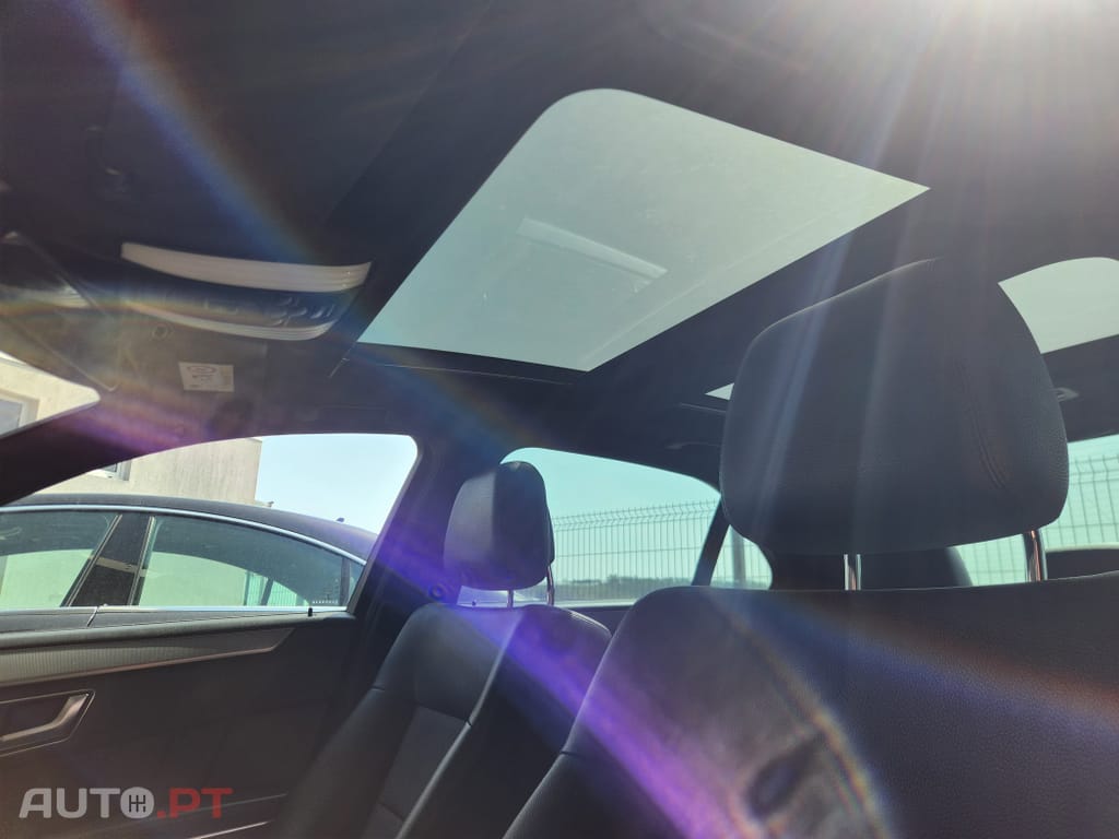 Mercedes-Benz E 300 BLUETEC Hybrid Avantgarde