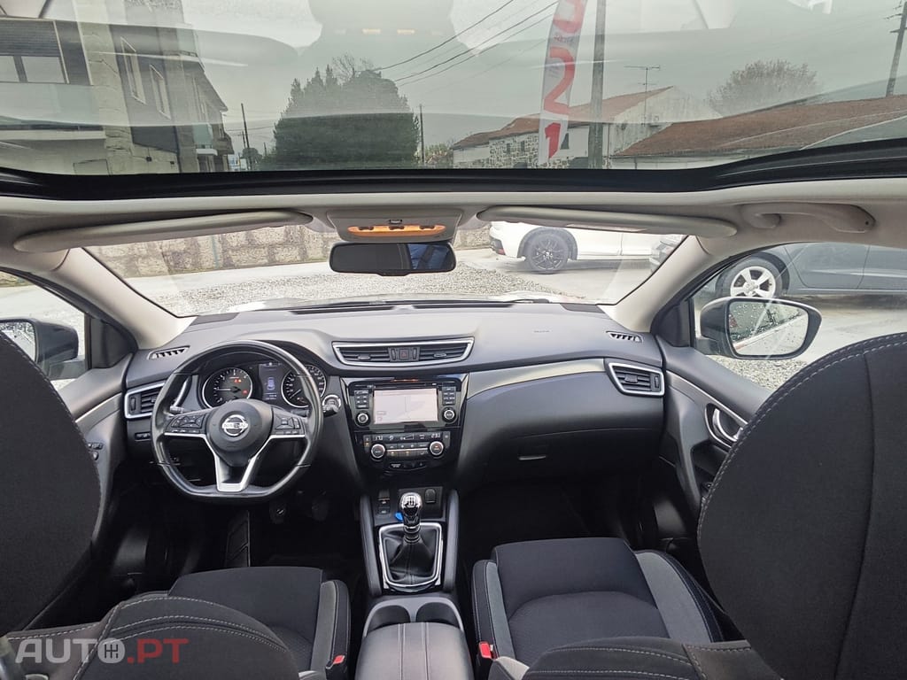 Nissan Qashqai 1.5 dCi N-Connecta J18