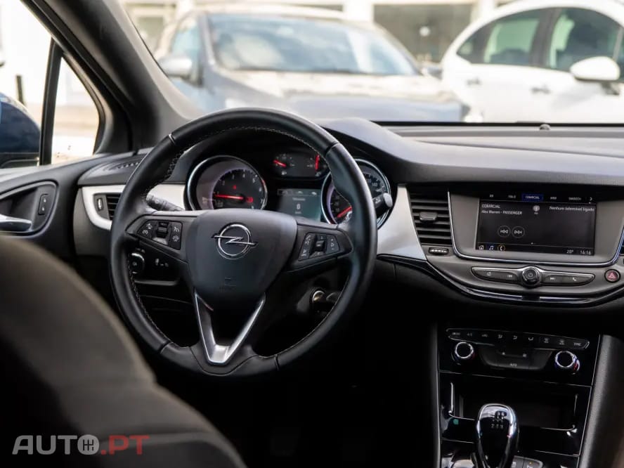 Opel Astra Sports Tourer 1.2 T Elegance