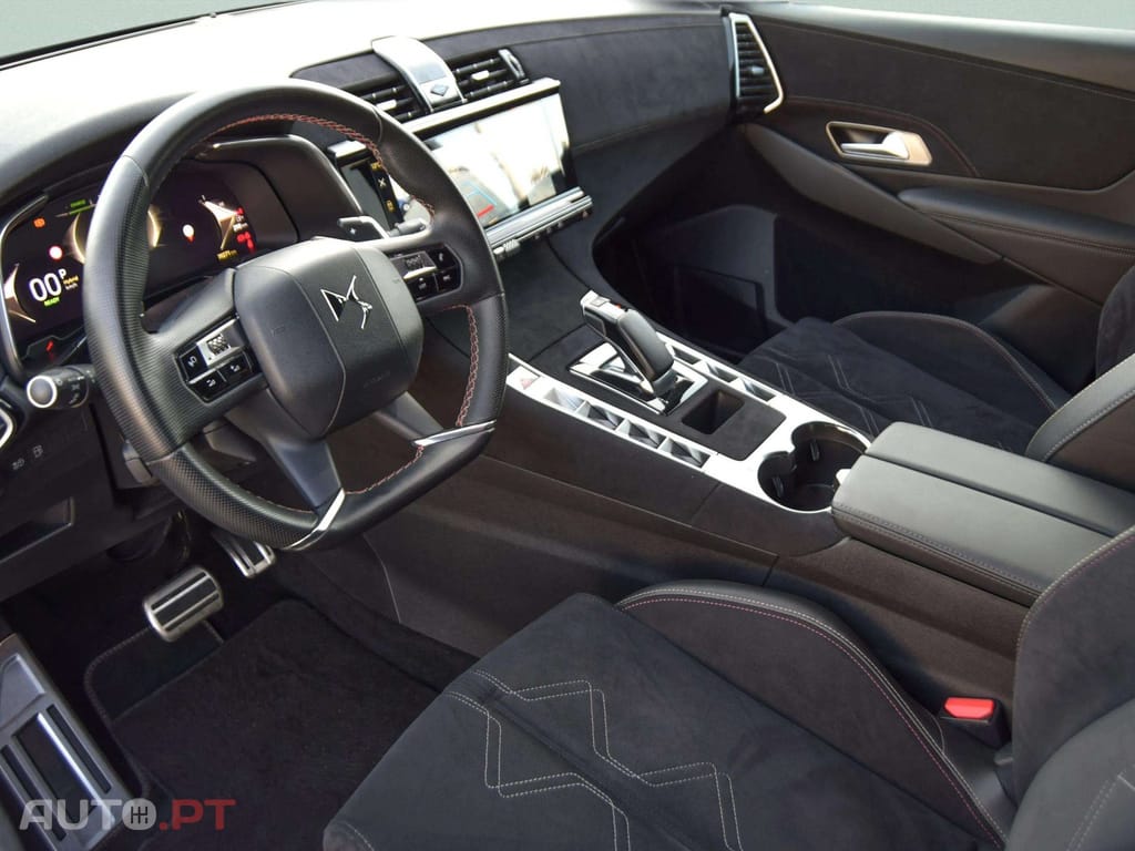 DS DS7 E-Tense Performance Line