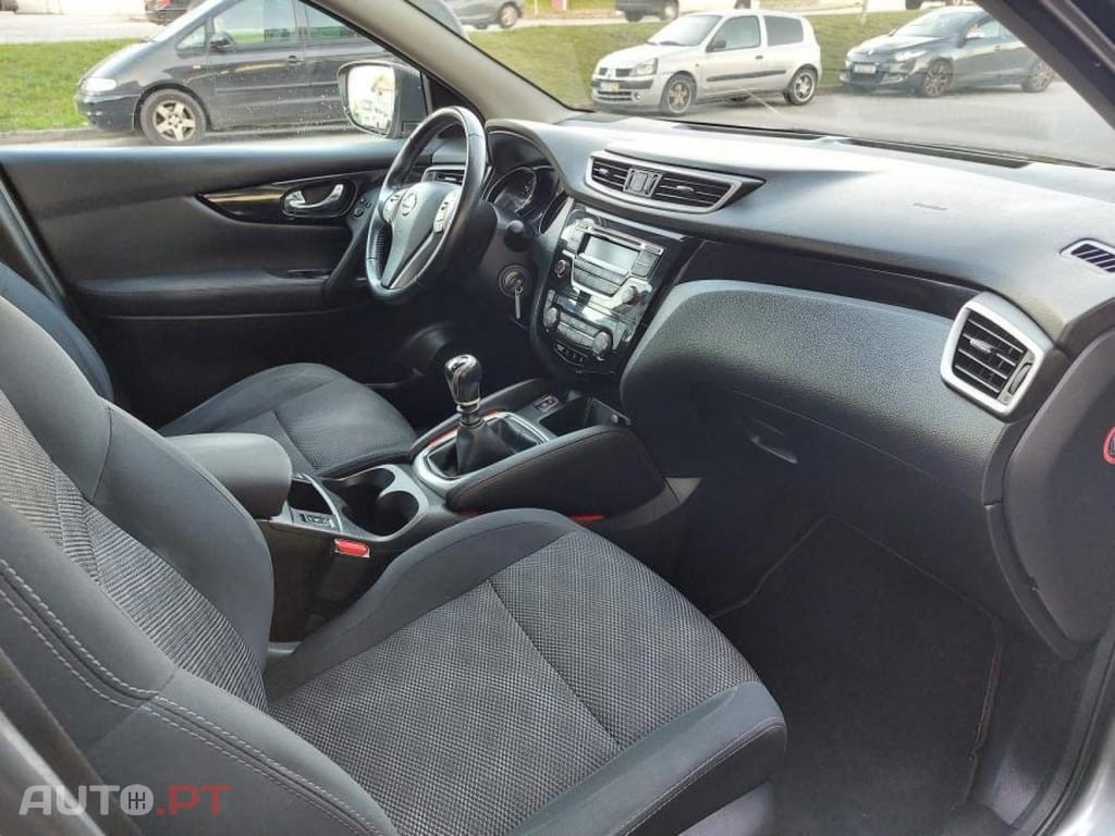 Nissan Qashqai 1.2 DIG-T N-Connecta 