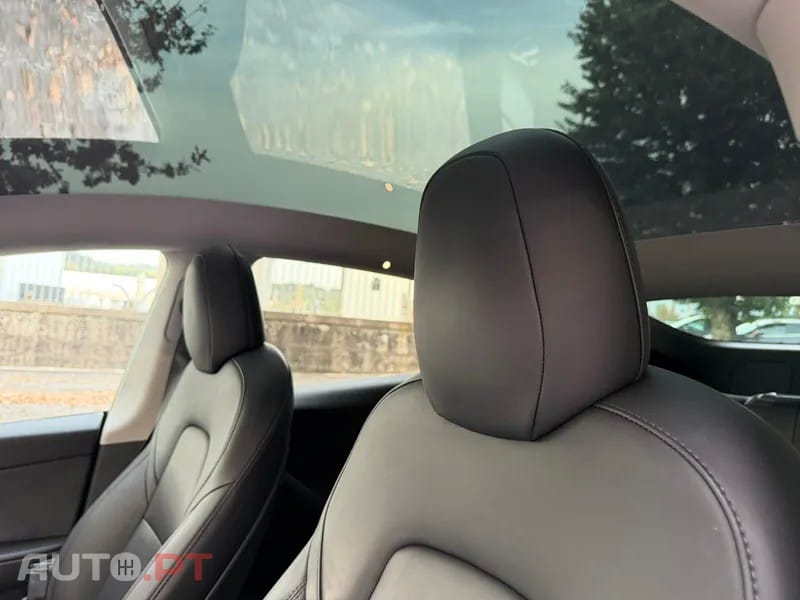 Tesla Model Y Long Range Tração Integral