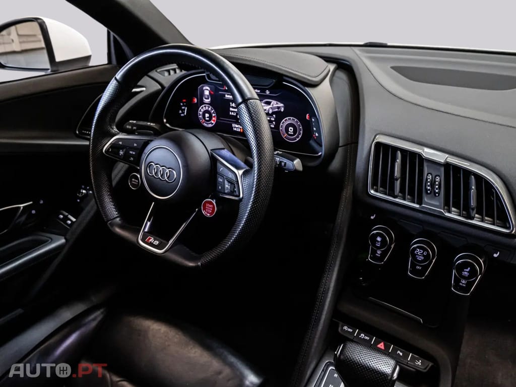 Audi R8 5.2FSi V10 RWD