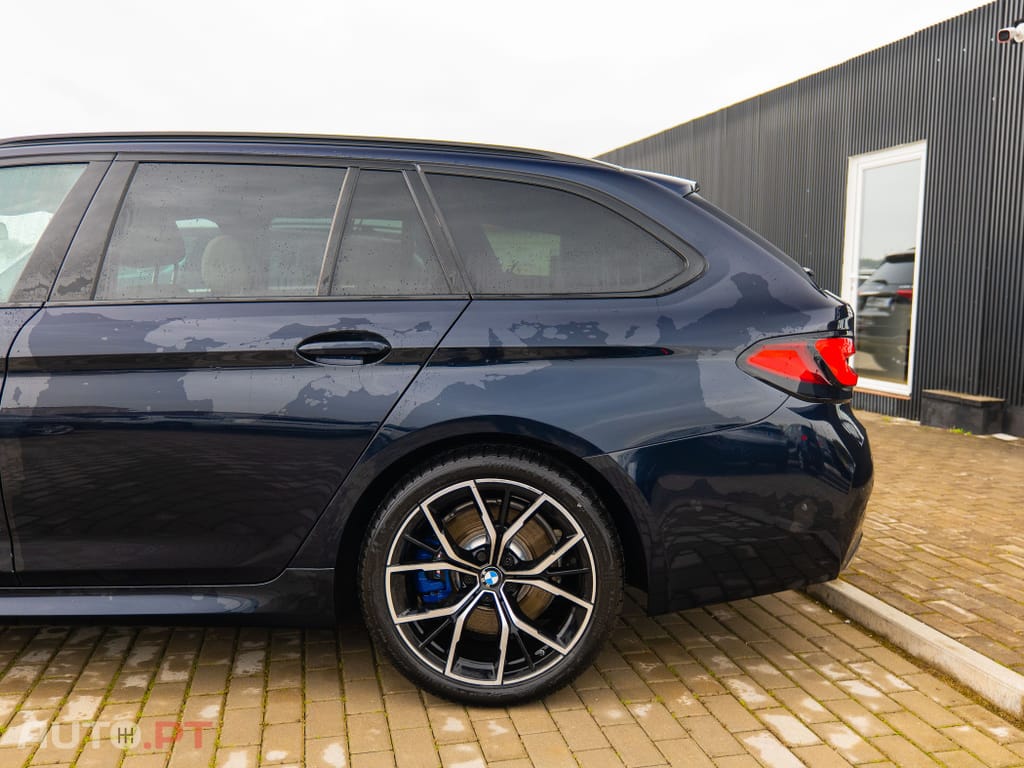 BMW 520 d Pack Desportivo M Auto