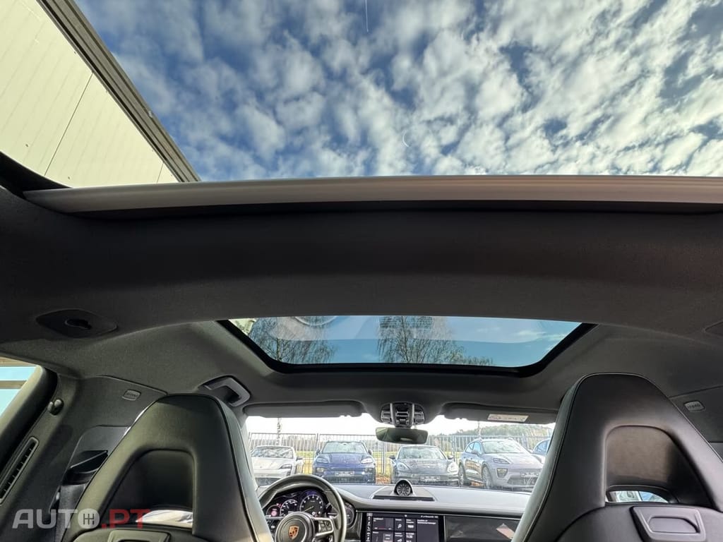 Porsche Panamera 4 E-Hybrid