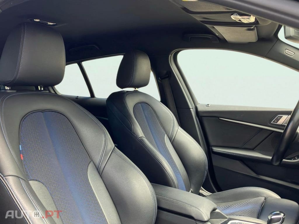 BMW 116 d Pack Desportivo M Auto