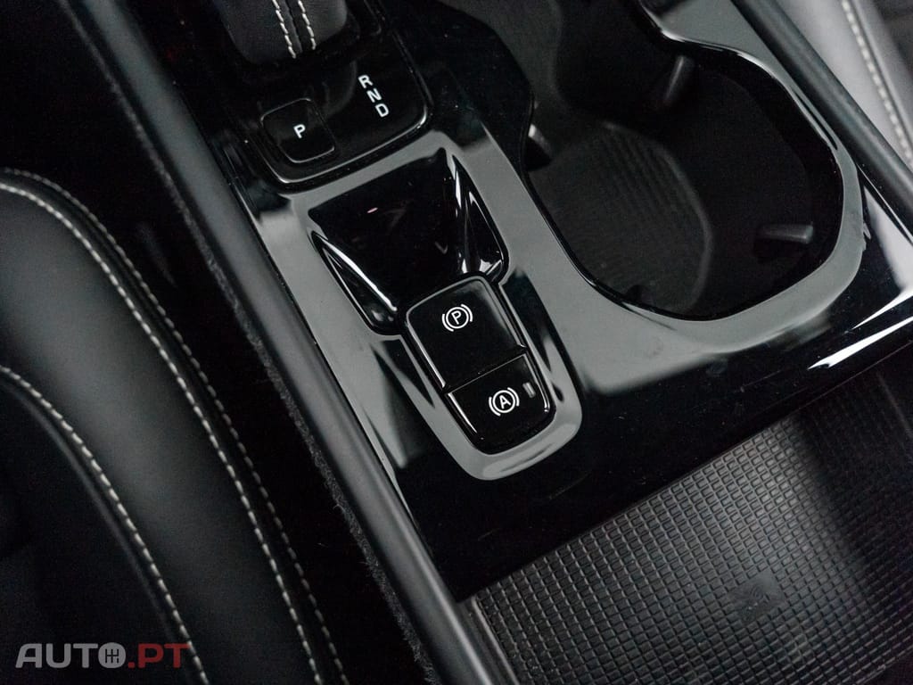 Volvo XC40 1.5 T5 PHEV R-Design