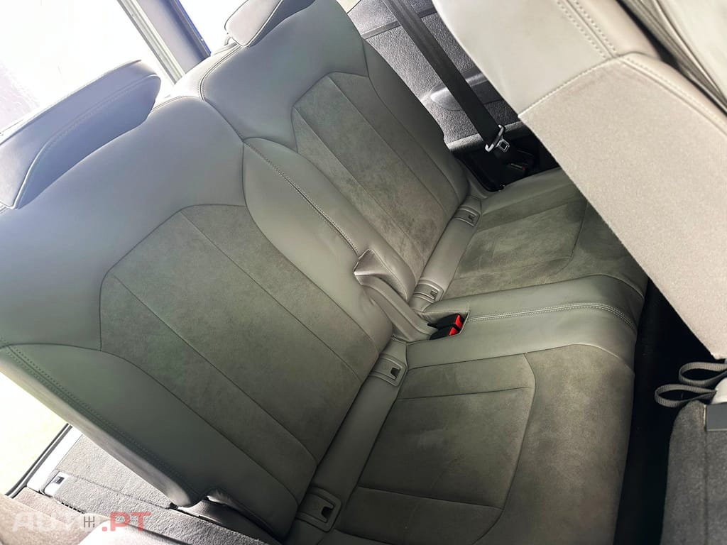 Audi Q7 quattro