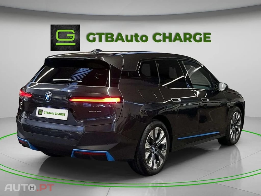 BMW iX xDrive50 I.V.A DEDUTÍVEL 