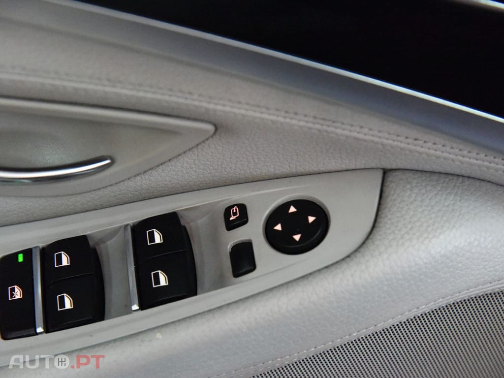 BMW 530 DA TOURING XDRIVE