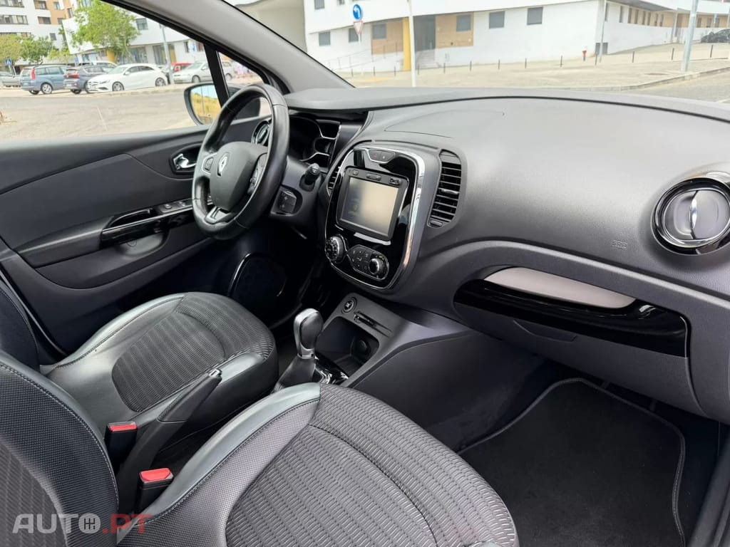 Renault Captur 1.2 TCe Exclusive EDC
