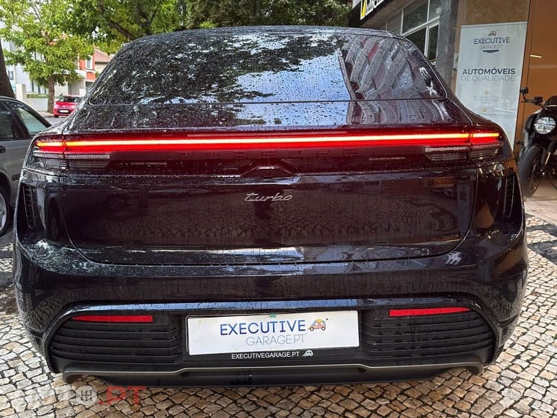 Porsche Macan Electric Turbo
