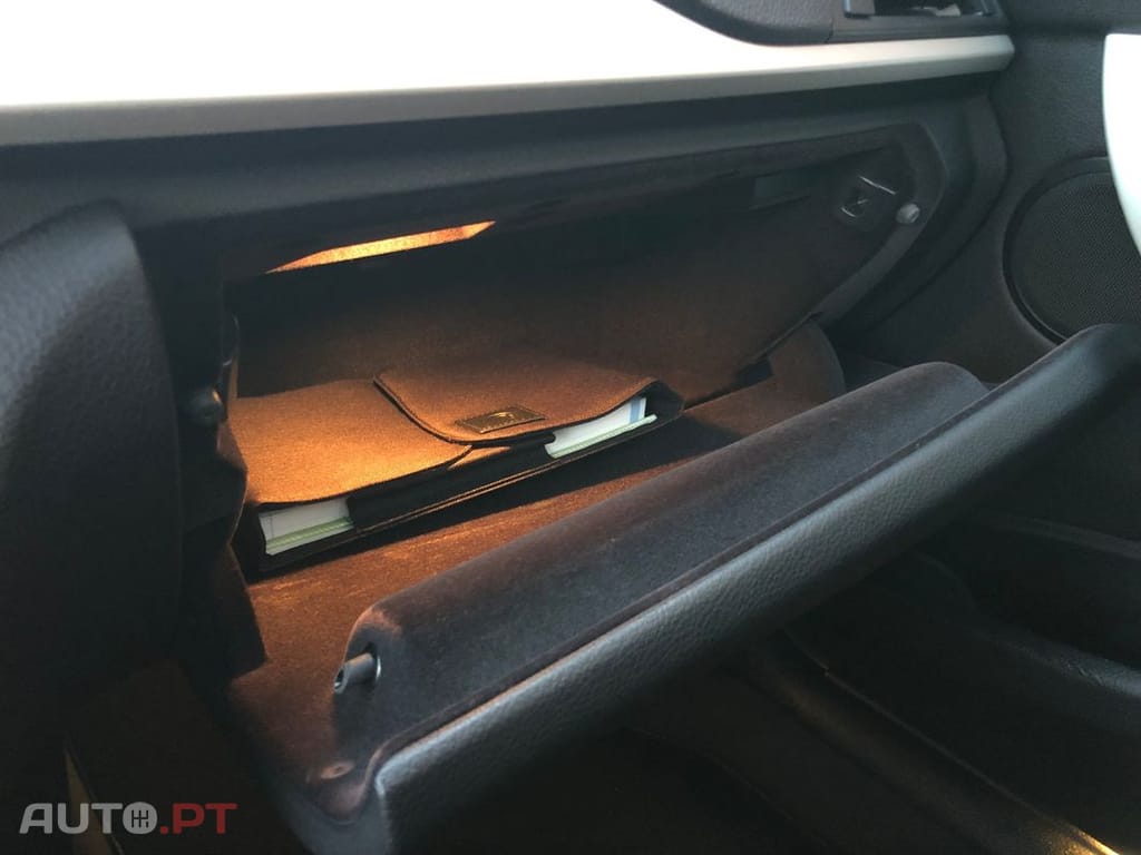 BMW 320 d Sport-Aut. Efficient Dynamics Edition Sport Line