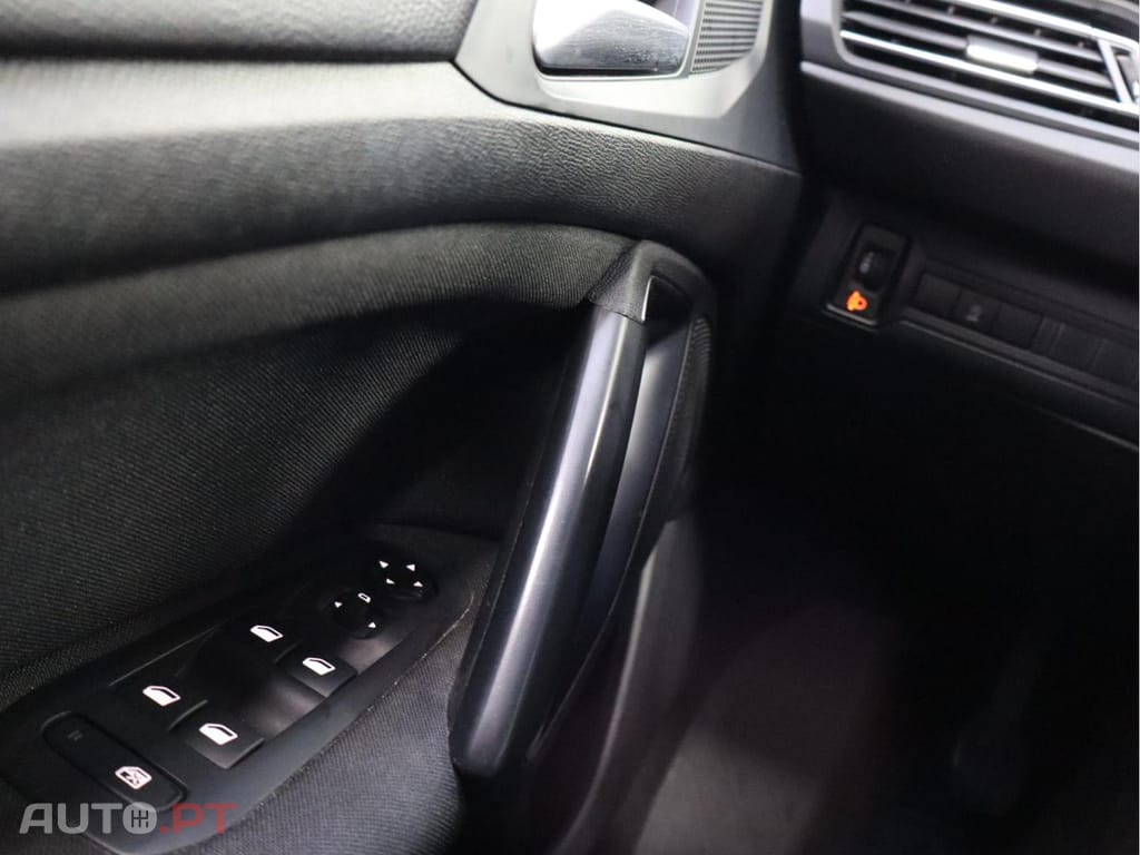 Peugeot 308 Business Line 1.5 BlueHDi 100cv