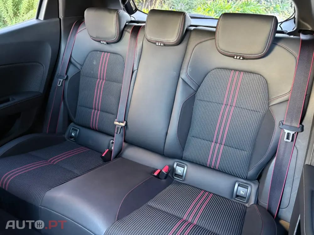 Renault Clio 1.0 TCe RS Line