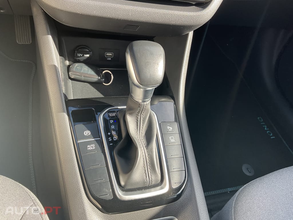 Hyundai Ioniq 1.6 GDI HEV