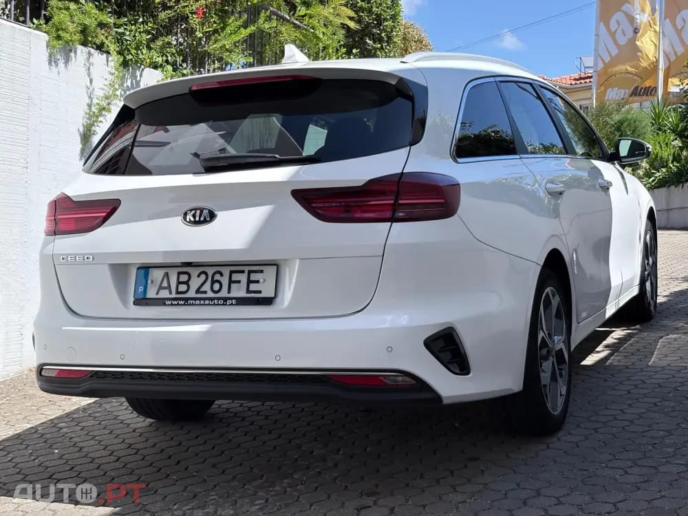 Kia Ceed SW 1.4 T-GDI Drive+SRF 7DCT