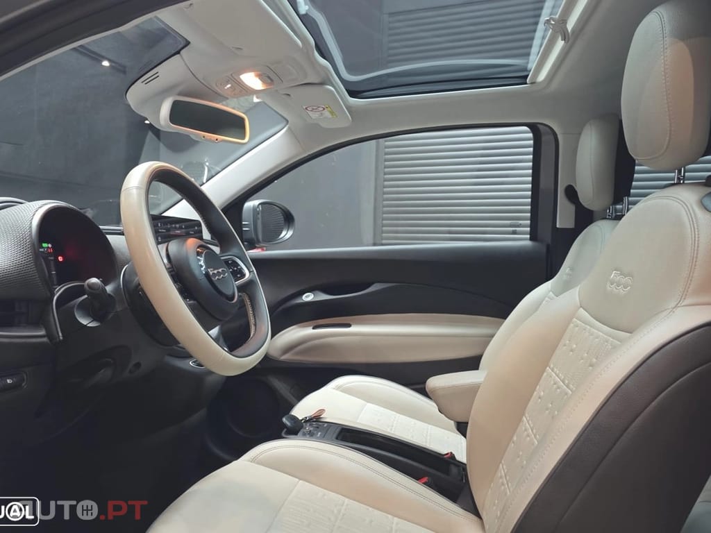 Fiat 500e La Prima