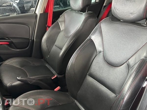 Renault Clio 1.6 T RS Trophy EDC