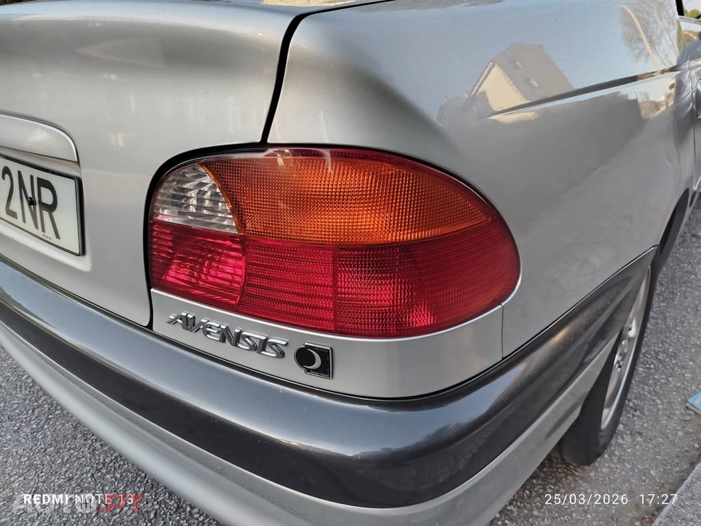 Toyota Avensis S/D 1.6 Executive