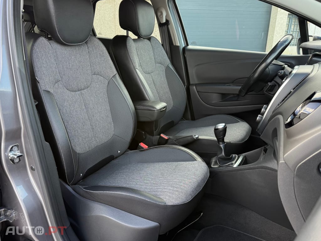 Renault Captur 0.9 TCE Exclusive