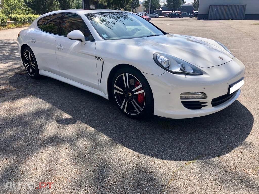Porsche Panamera Platinum Edition