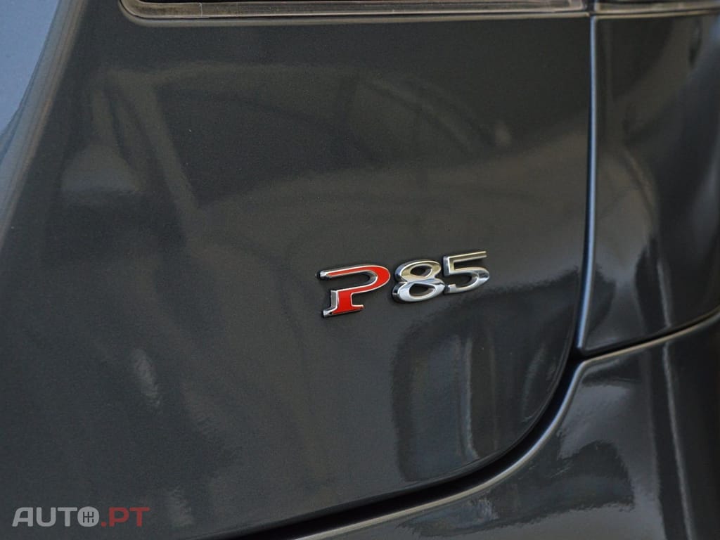 Tesla Model S 85 Perfomance