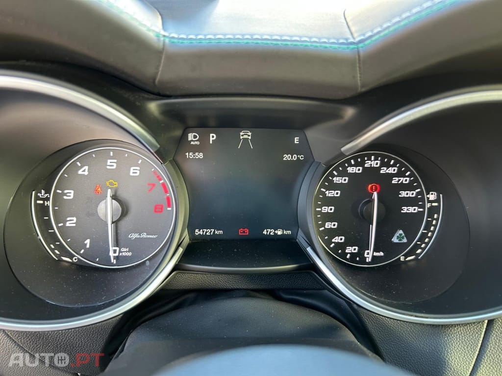 Alfa Romeo Stelvio V6 2.9 Bi-Turbo AT8-Q4 Quadrifoglio