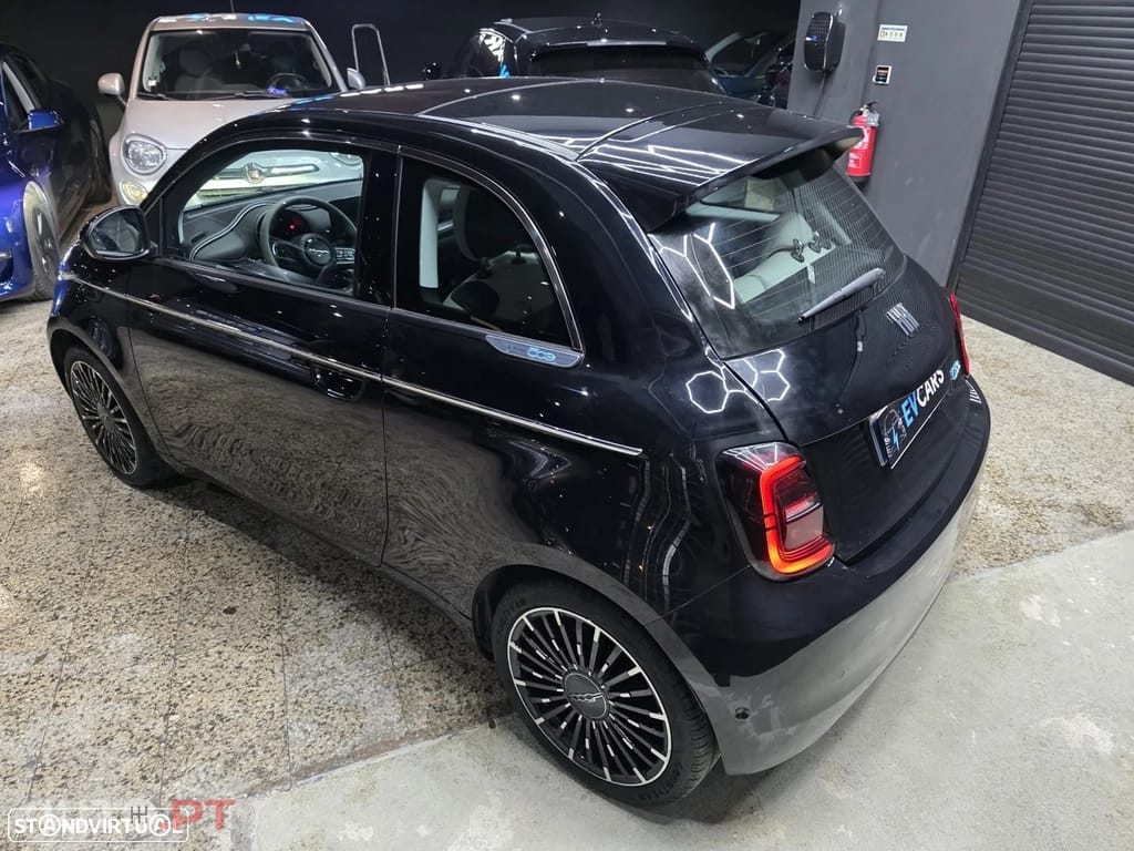 Fiat 500e La Prima