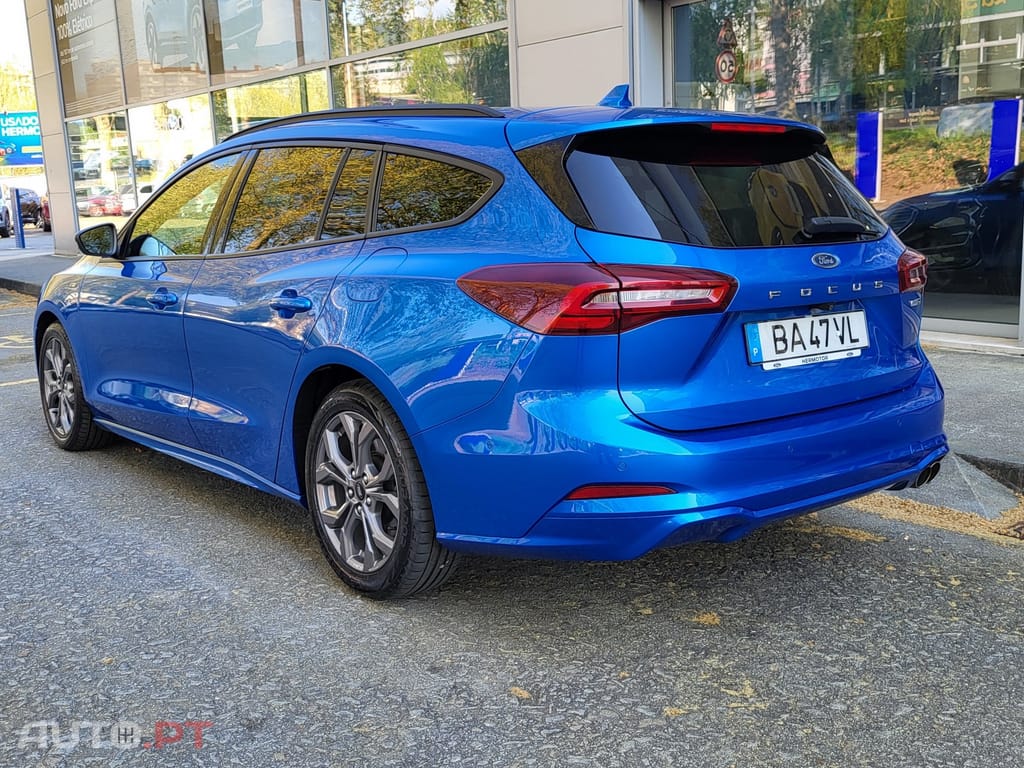 Ford Focus SW 1.0 EcoBoost MHEV ST-Line X