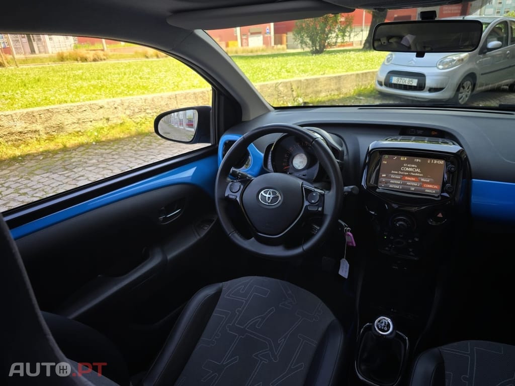 Toyota Aygo 1.0 X-Play Plus