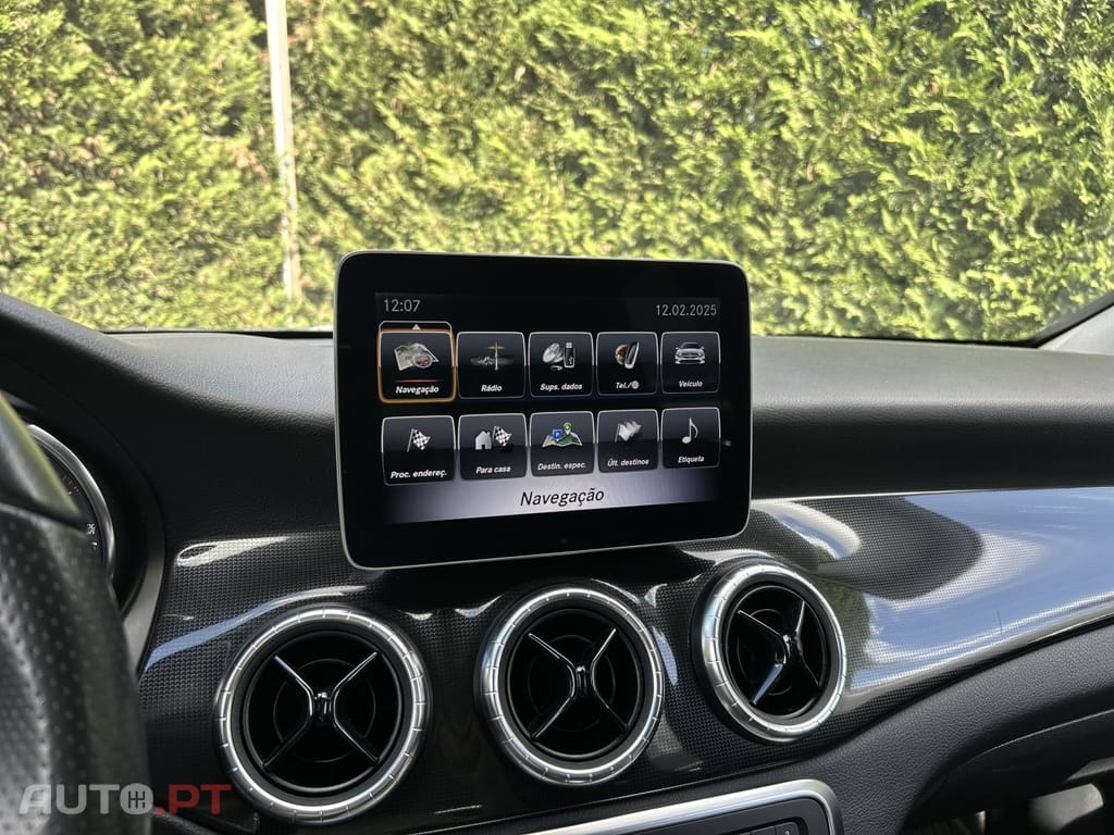 Mercedes-Benz CLA 180 d Shooting Brake