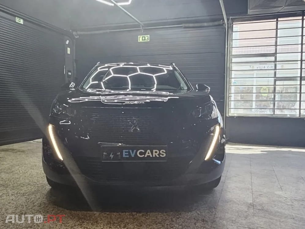Peugeot E-2008 50 kWh Allure Pack
