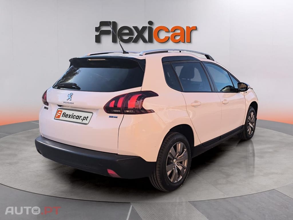 Peugeot 2008 1.2 PureTech Style