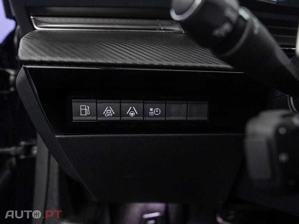 Peugeot 508 SW 1.6 Hybrid Allure e-EAT8 — fotografia 17