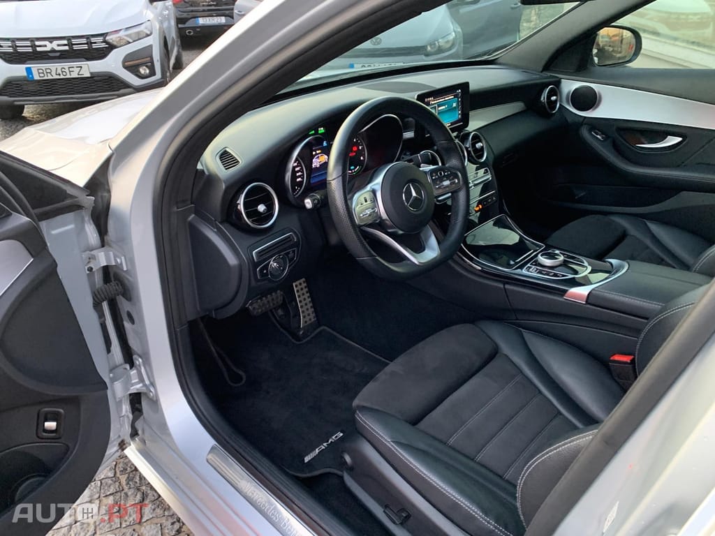 Mercedes-Benz C 300 de AMG Line