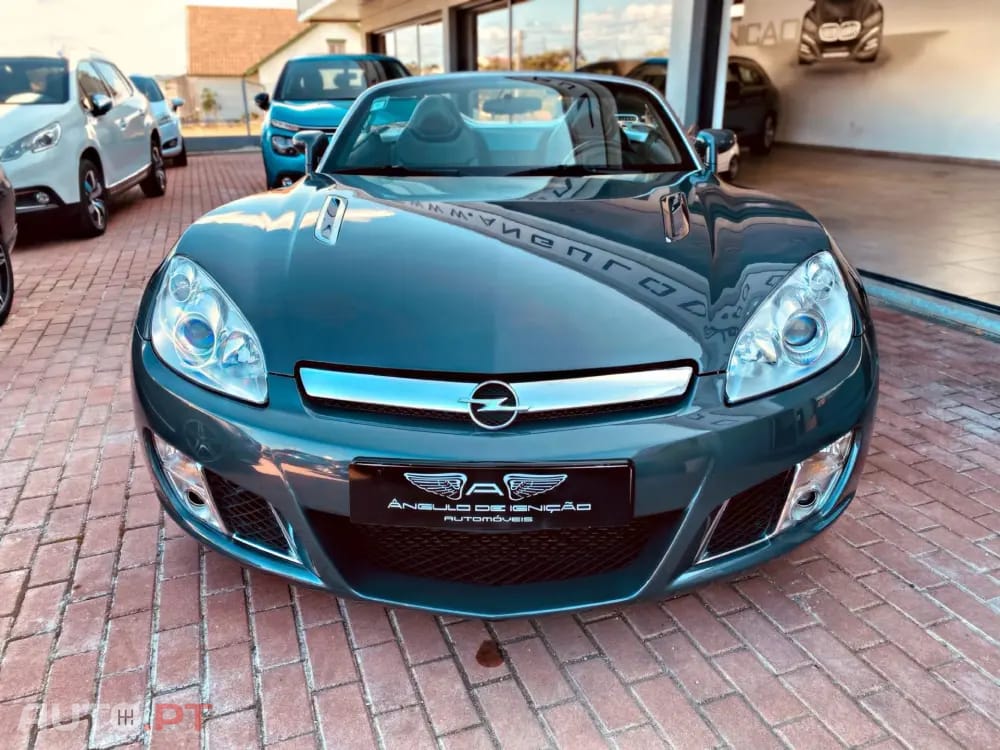 Opel GT 2.0 264 cv