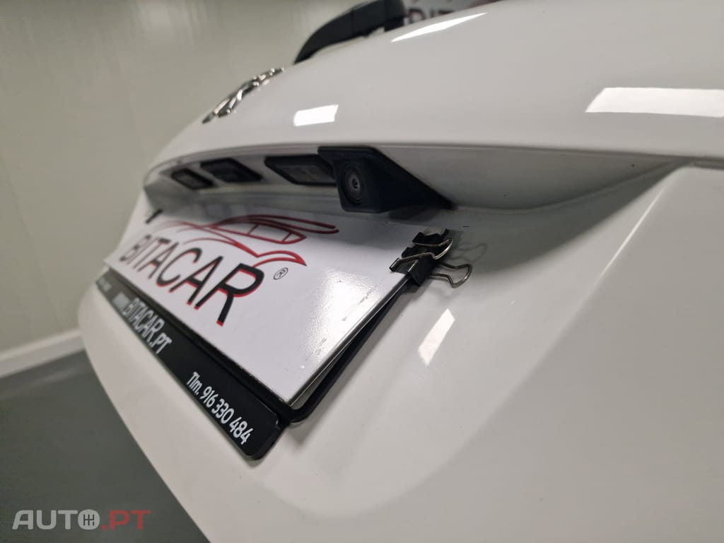 Peugeot 208 1.6 BlueHDi Style