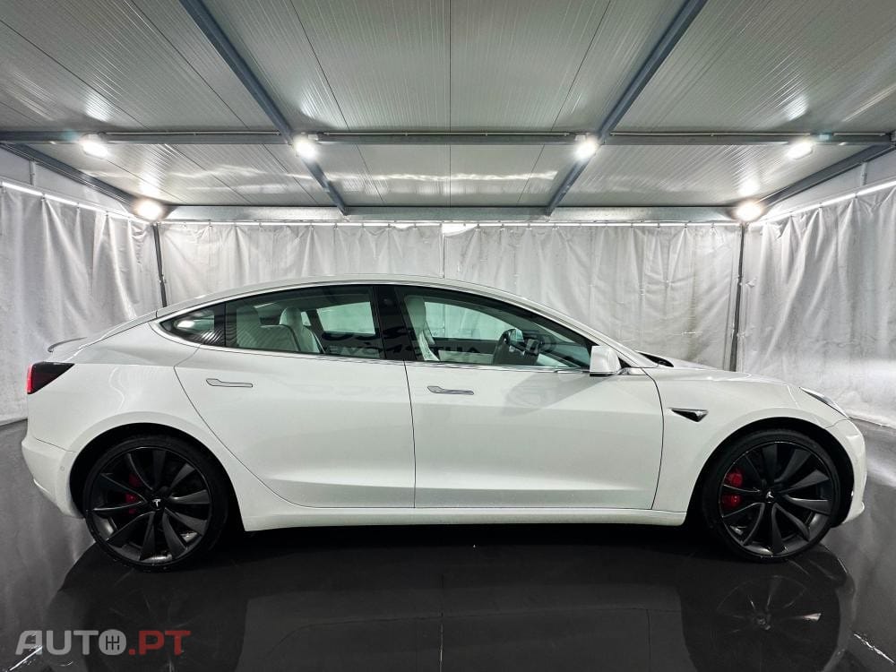 Tesla Model 3 Performance Dual Motor AWD