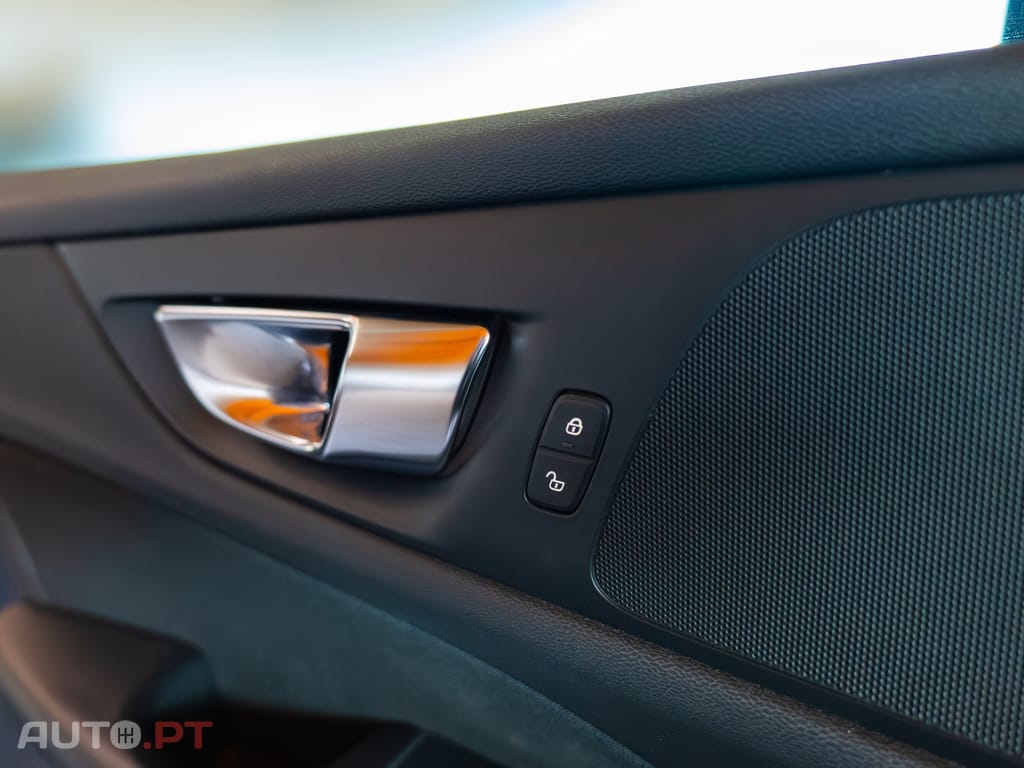 Volvo V60 2.0 D4 Momentum Geartronic