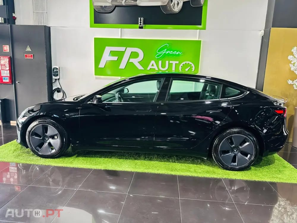 Tesla Model 3 Standard RWD Plus