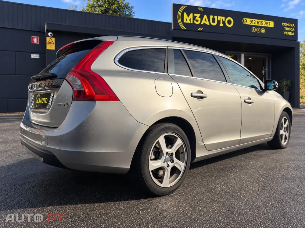 Volvo V60 1.6 D2 Momentum Eco
