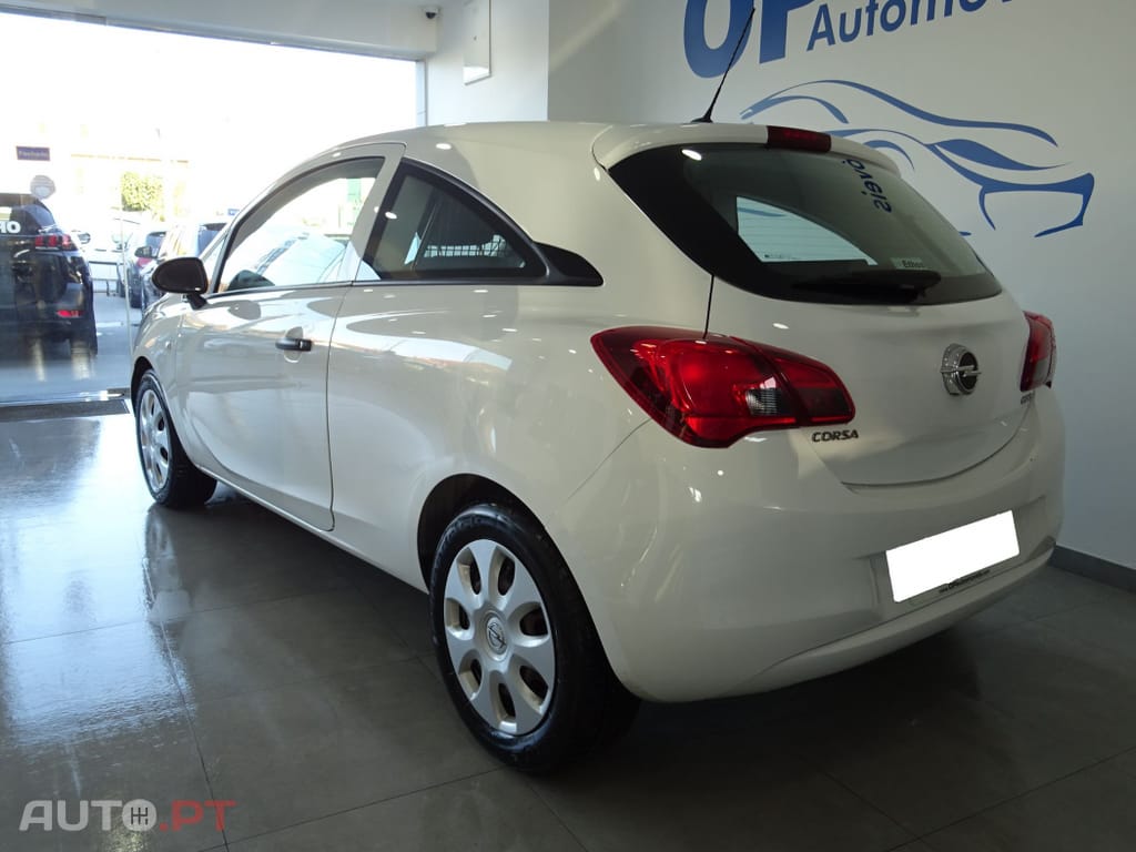 Opel Corsa Outro